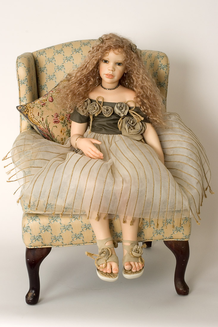 alexandra 2000 porcelain doll