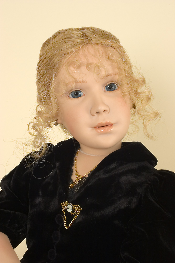 Dorette - porcelain soft body limited edition art doll by Sonja Hartmann