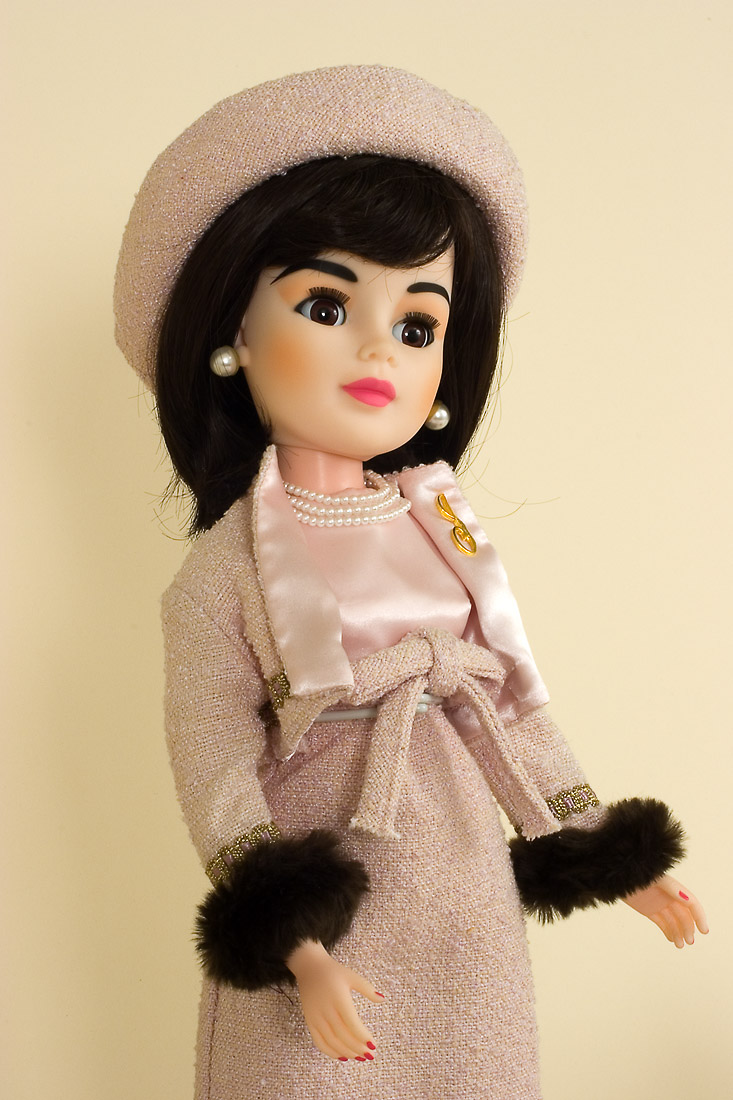 Madame Alexander Jackie - vinyl limited edition collectible doll