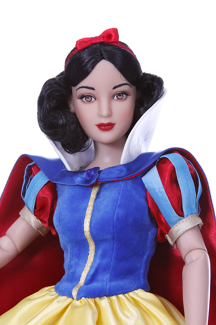 disney snow white collectible doll