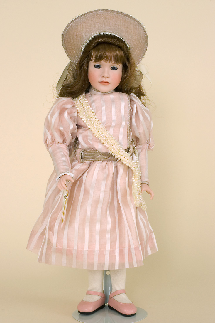 Grand Duchess Anastasia Nicholaievna ltd ed art doll by Wendy Lawton