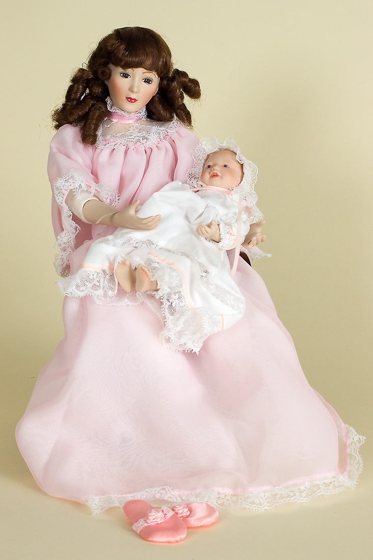 Ashton Drake 16" Ashton Drake Motherhood Memories Lullaby Porcelain Doll Sandra Kuck No Chair 