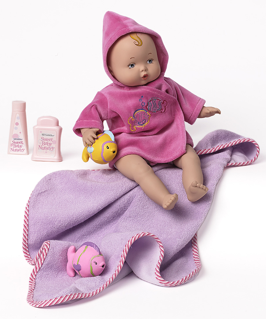 baby doll bathtime