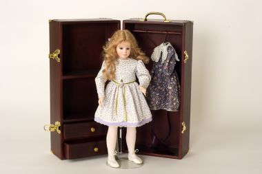 Collectible Limited Edition Vinyl doll Julie by Alice Lester