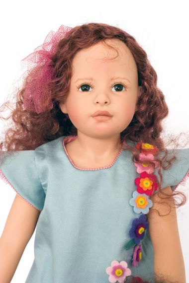 Collectible Limited Edition Vinyl doll Sophia by Heidi Plusczok
