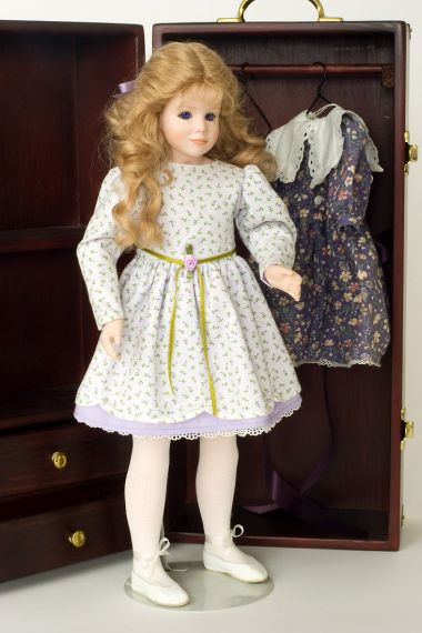 Collectible Limited Edition Vinyl doll Julie by Alice Lester