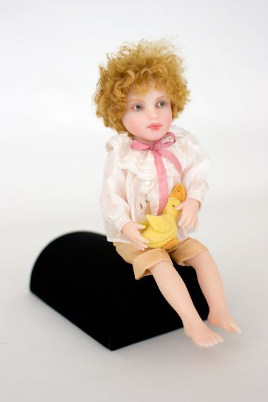 Collectible Limited Edition Resin doll Oscar by Avigail Brahms