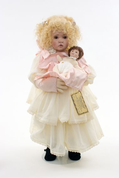 Georgia - collectible limited edition shellcloth art doll by doll artist Linda Murray.